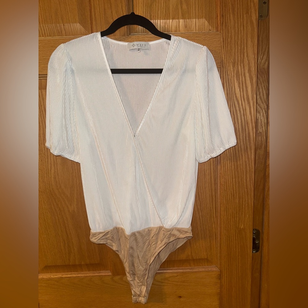 WAYF White Blouse Top Bodysuit
